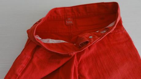 Červené kraťasy vel. 134, 134