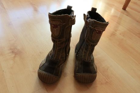 Krásné dětské kozačky vel. 28, baťa,28