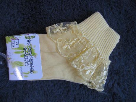 Sváteční žluté ponožky s krajkou-v.13, 