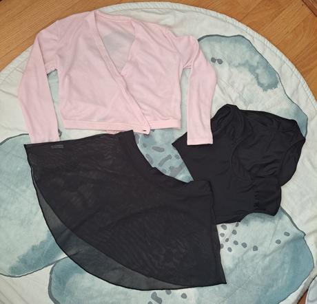 Baletní dres  + sukně  + bolerko, 158
