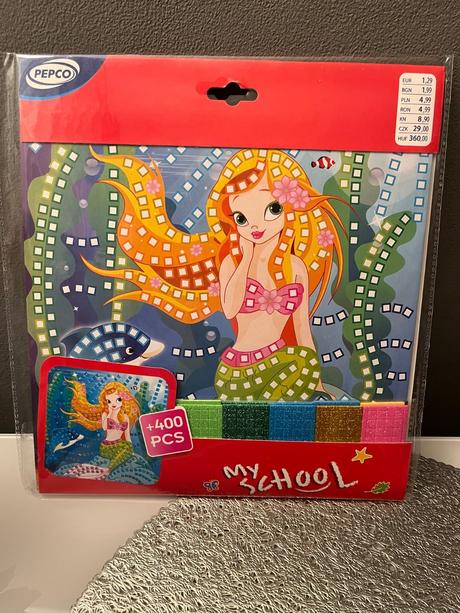 Výtvarné a kreativní potřeby,