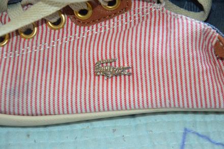 37 38 červenobílé proužkované tenisky, 37