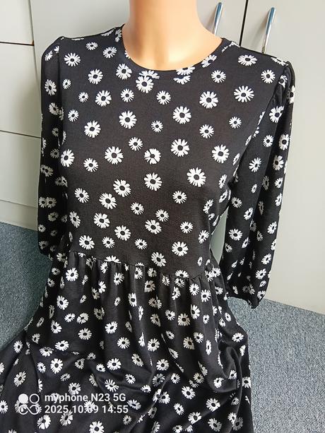 Šaty zn."stradivarius" vel."s", stradivarius,s