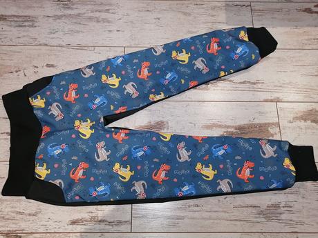 Jarní softshell kalhoty vel. 122, 122