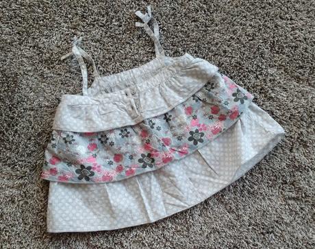 Letní top / topík na ramínka s volánky, cherokee,104