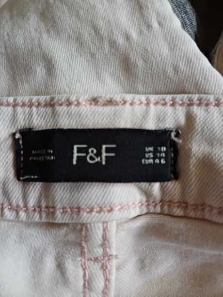 Kraťasy, f&f,46