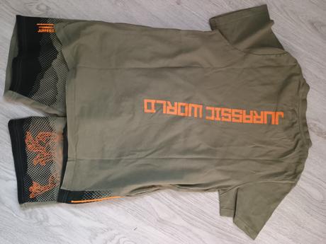 Kraťasy a tricko, f&f,158