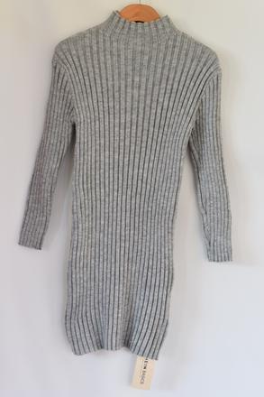 Šaty  vel. 9 let, 134