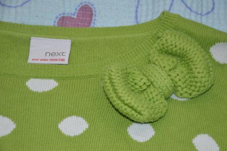 Next zelený puntíkatý svetřík s mašlí, next,146