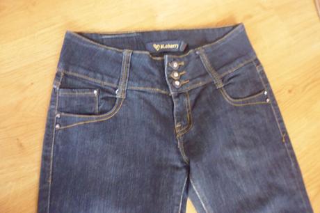 Džíny, 28