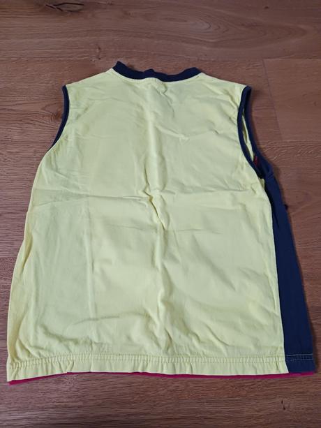 Triko č.134/140, 134