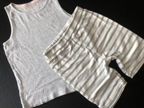 Vel. 140 šedobílý pyžamový komplet, 140