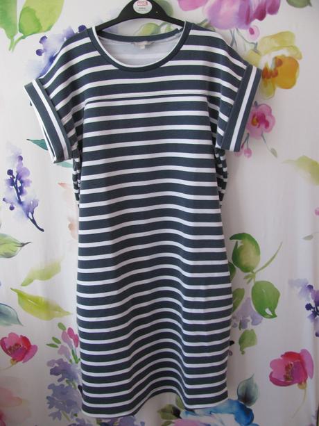 Dámské pružné sportovní šaty fisherfield, 38