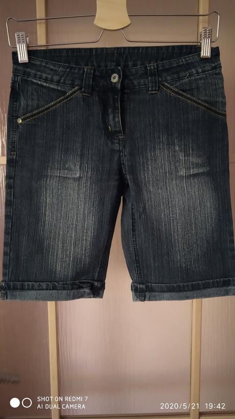 Džínové kraťasy, 152