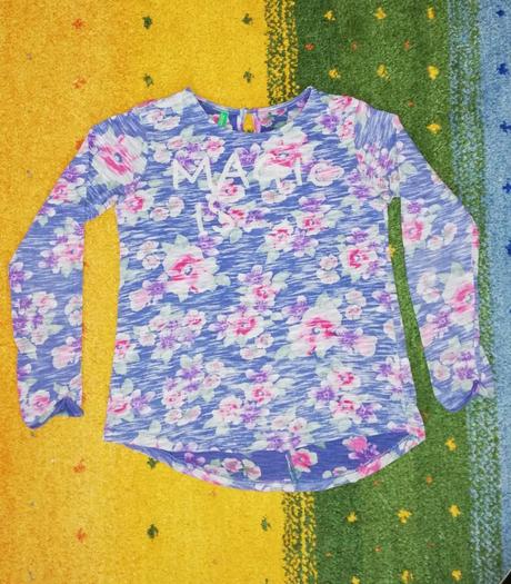 Dívčí triko, benetton,134