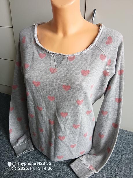 Mikina se srdíčky zn."ac" vel."s", s