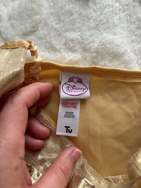 St1/kostým delux kras. bell- v.5/6 let zn. disney,