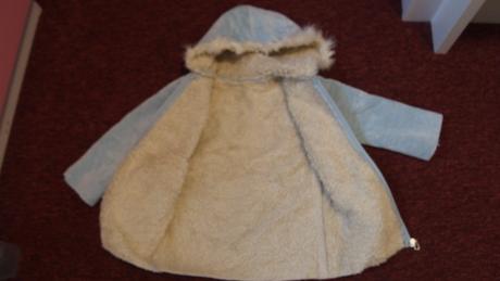 Modrý kabát s kapucí 104, 104