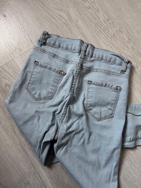 Trhané džíny vel.xs / 34, xs