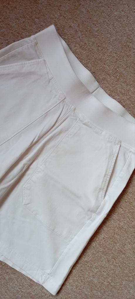 Bílé šortky vel."m", m