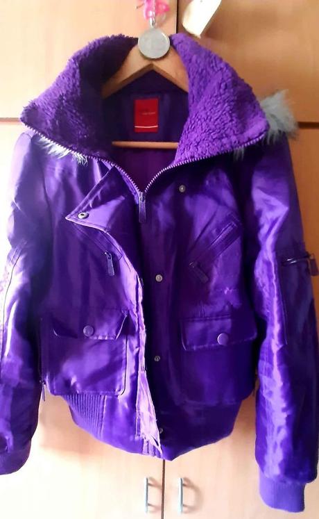 Zimní bunda s kapucí, l