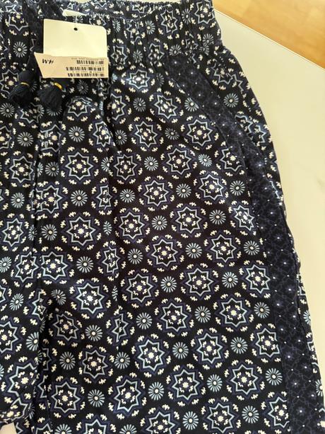 Balík holka 122-168, 140–152