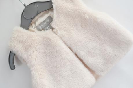 Vesta vel. 6 - 9 m, primark,74