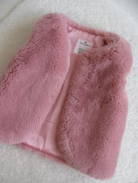 Krásná dívčí vesta z umělé kožešiny matalan, matalan,92