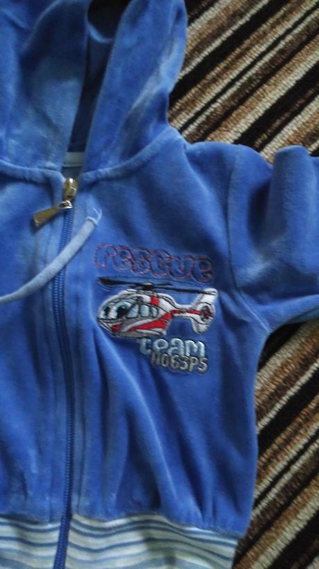 Sametová souprava, 68