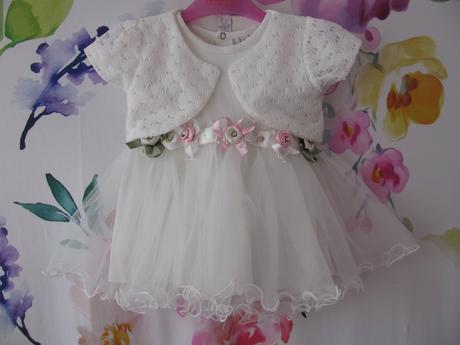 Luxusní bílé sváteční šaty s bolérkem, 80