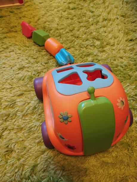 Vkládačka pro nejmensi - auto s telefonem,