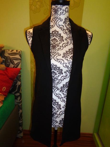 Luxusní delší černá společenská vesta, m&co,140