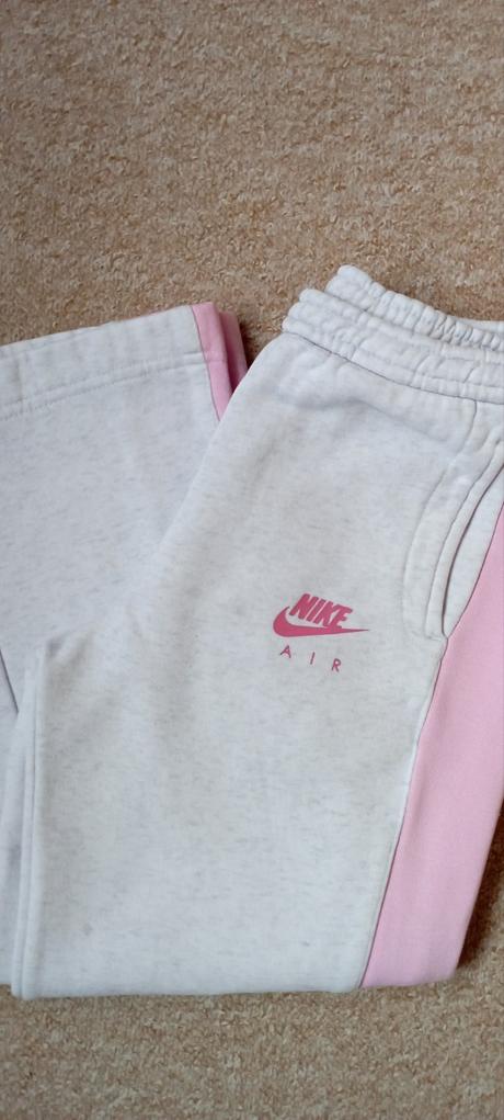 Tepláky zn."nike" vel."116-128", nike,116