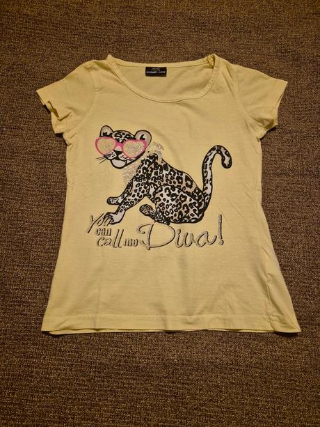 Dívčí tričko vel. 134, 134