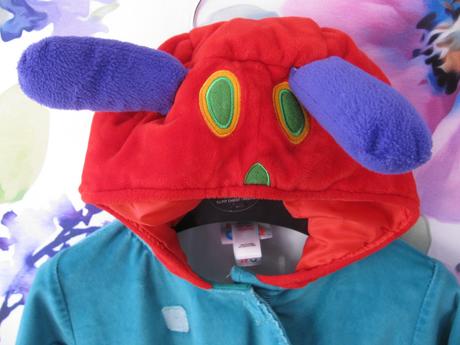 Karnevalový kostým s kapucí - housenka, 