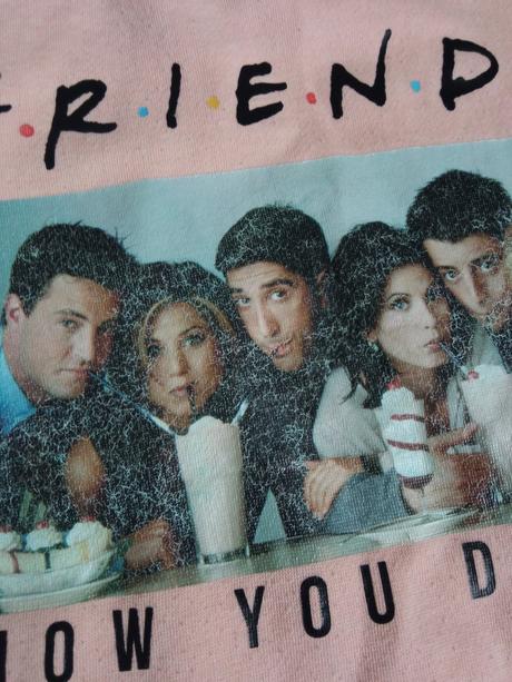 Růžová mikina, 146