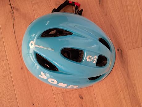 Cyklistické přilby vel.s pro dvojčata, 