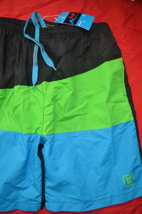 2x moderní  chlapecké kraťasy kugo v.152,158, kugo,152 / 158