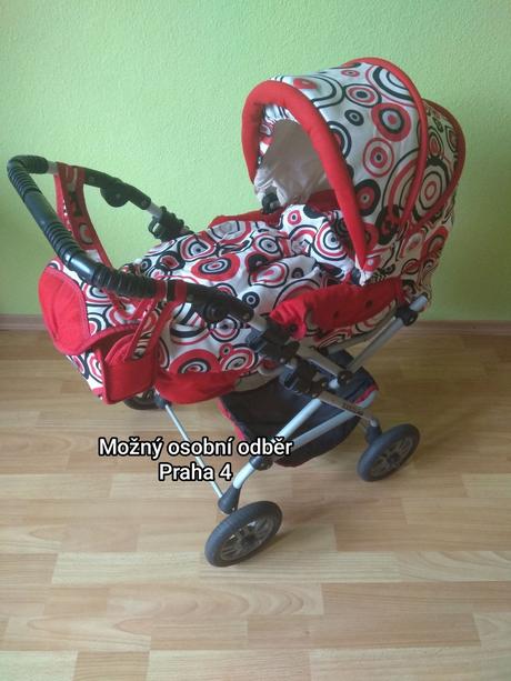 Dětský kočárek pro panenky,