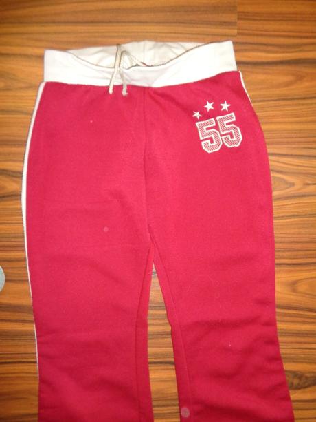 Teplejší vínovobéžové tepláky, l