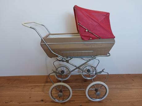 Retro kočárek, 