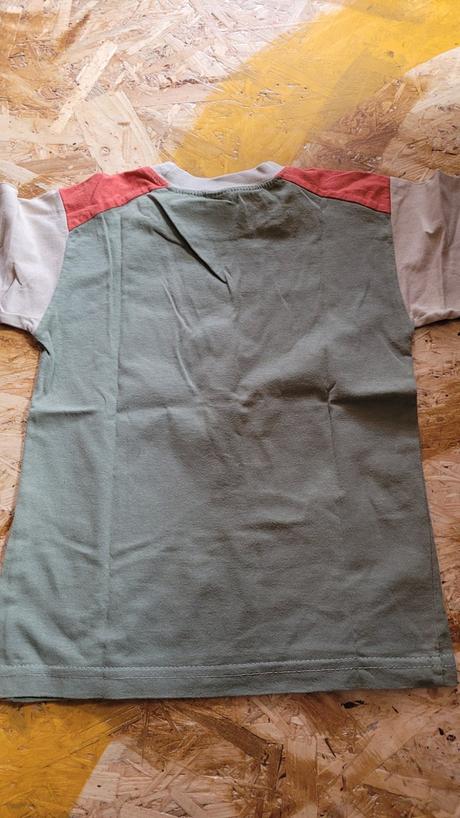 Pláťáky, rifle a 2 x triko, 86–98