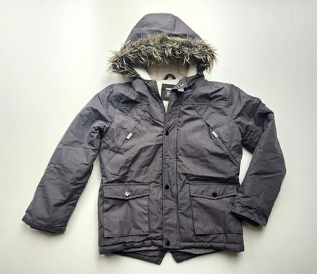 Zimní bunda s kožešinovou kapucí vel. 146-152, 146