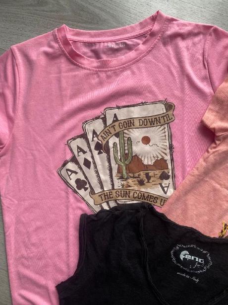 Krásné trika shein,gang velikost 38/m, m