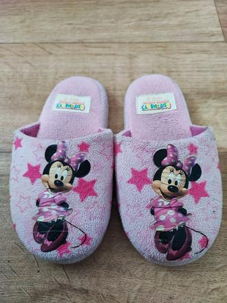Bačkůrky s minnie, 31
