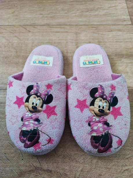 Bačkůrky s minnie, 31