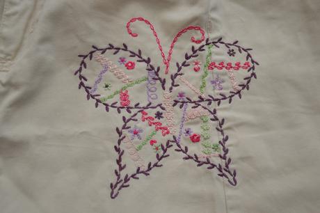 128 134 delší bavlněná sukně s výšivkou motýla, bhs,134