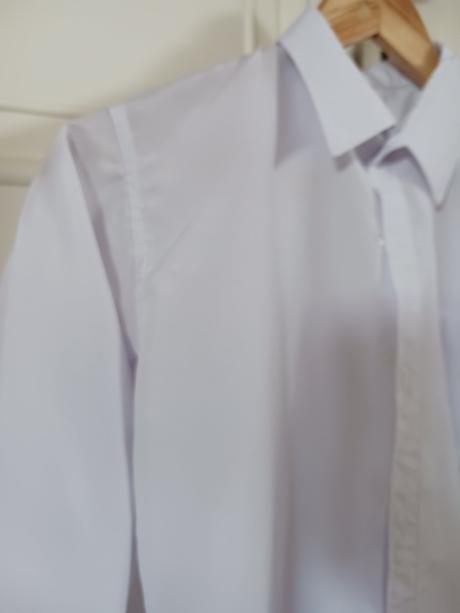 Bílá košilka č.134, 134