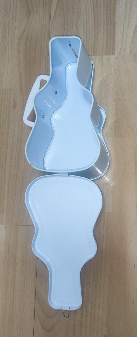 Plechová krabička,