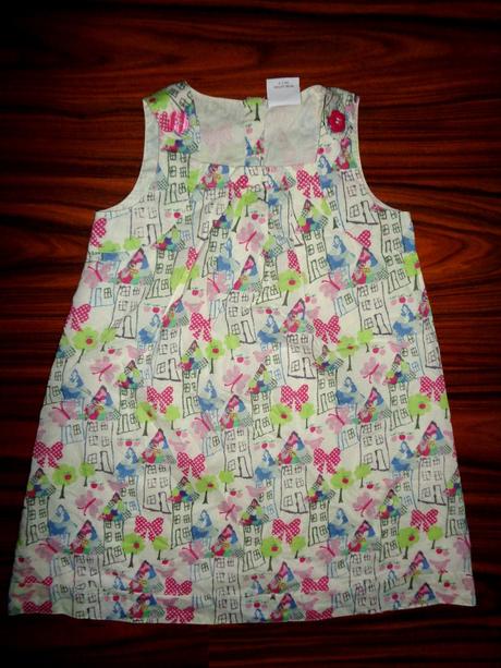 Krásné šaty s domečky, next,110